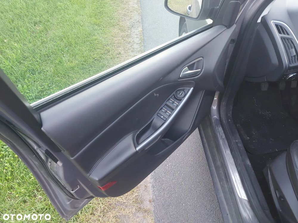 Ford Focus 1.6 TDCi DPF Start-Stopp-System Titanium - 10