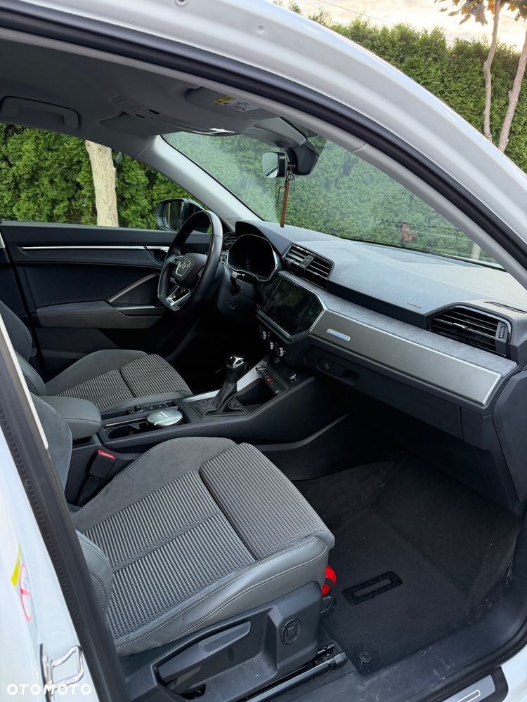 Audi Q3 Sportback 35 TFSI mHEV S tronic - 24