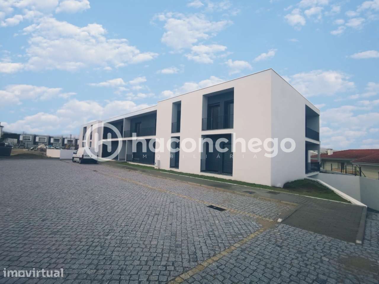 Apartamento T3 com garagem em Arcozelo, Barcelos - Grande imagem: 3/41