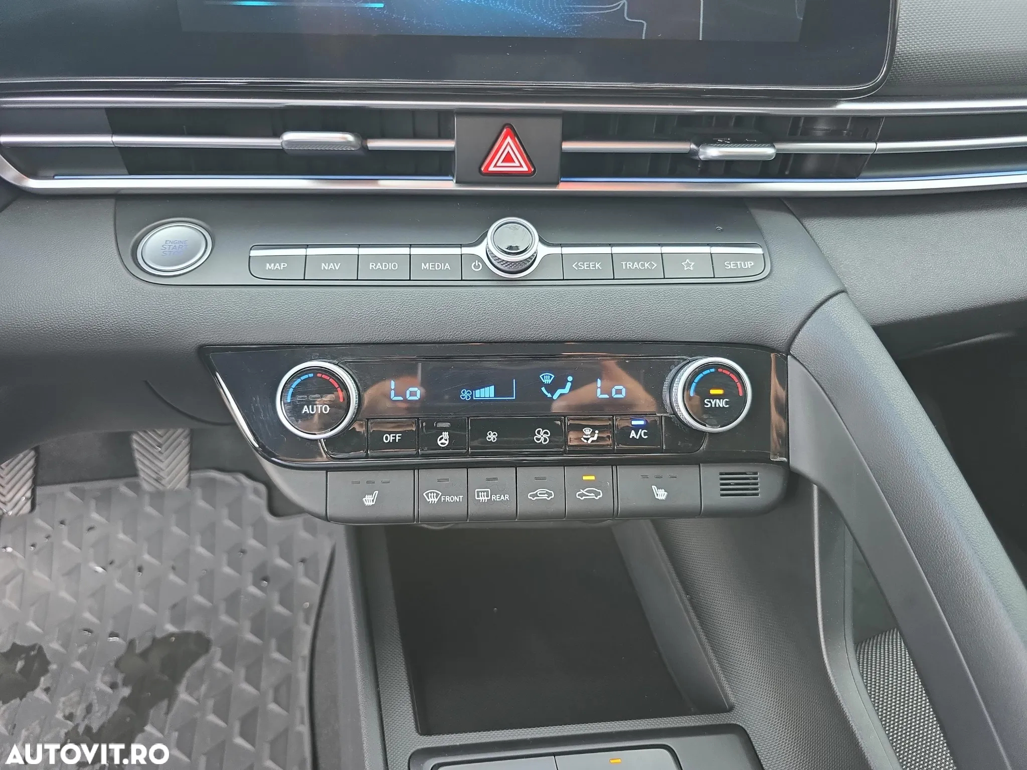 Hyundai Elantra - 13