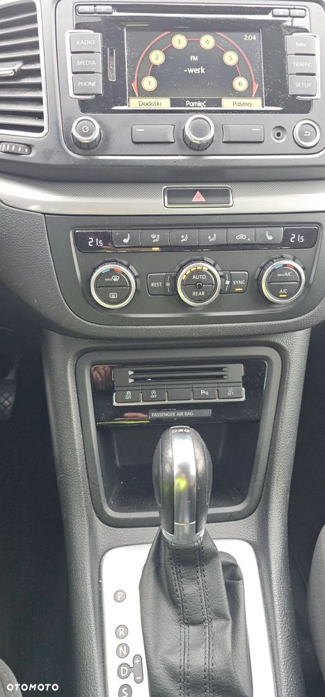 Volkswagen Sharan 2.0 TDI Comfortline DSG - 11