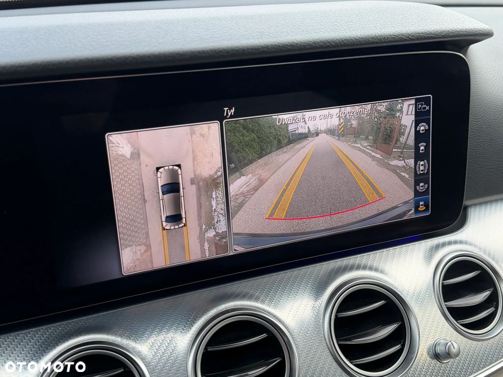 Mercedes-Benz Klasa E 220 d 4-Matic 9G-TRONIC - 14
