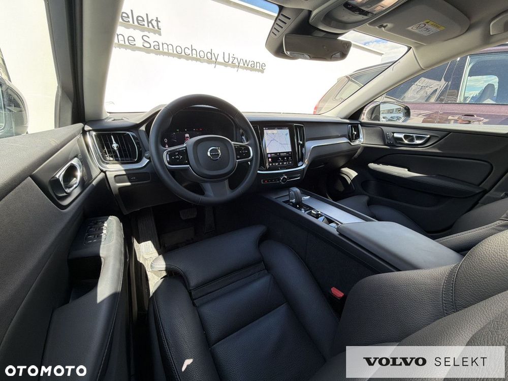 Volvo V60 Cross Country - 12