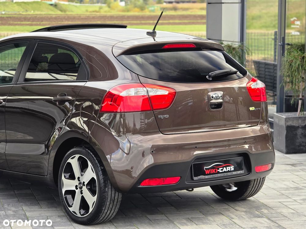 Kia Rio 1.4 Edition 7 - 11