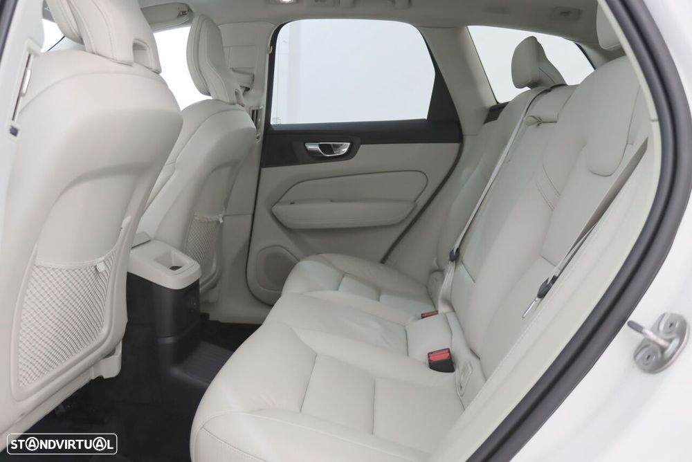 Volvo XC 60 2.0 T6 PHEV Inscription Expression AWD - 5