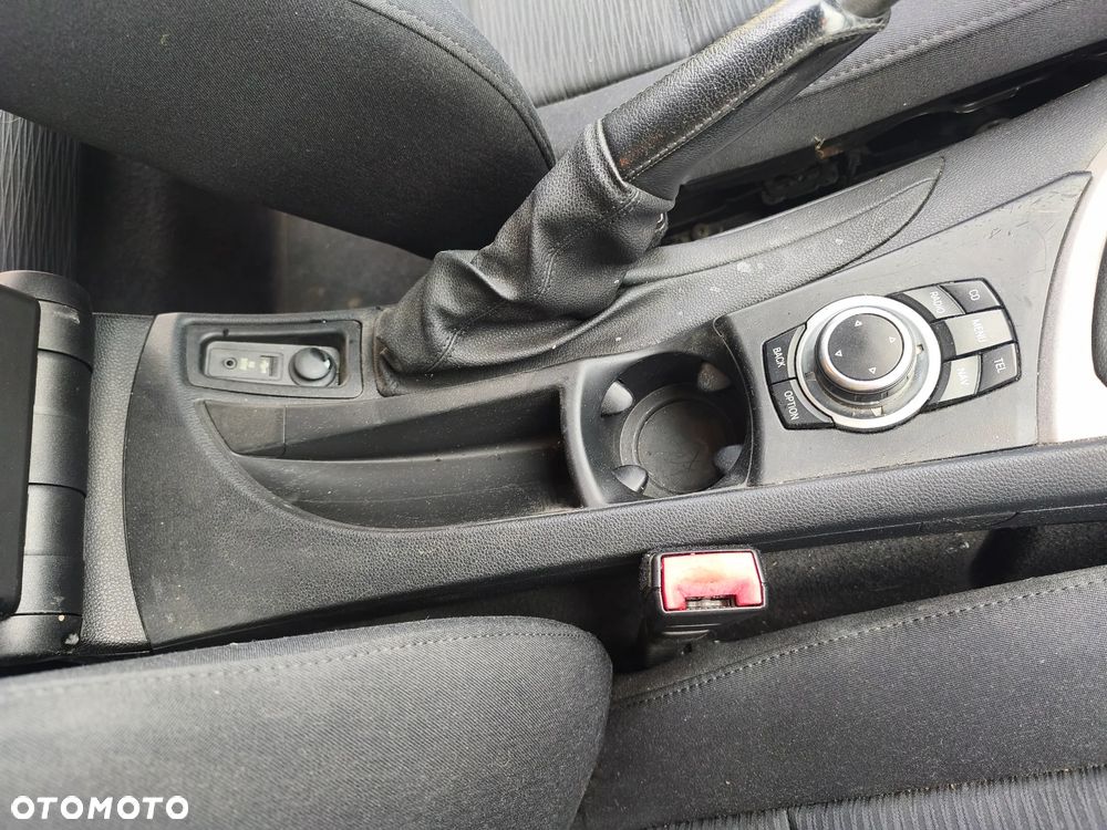 BMW Seria 1 - 21