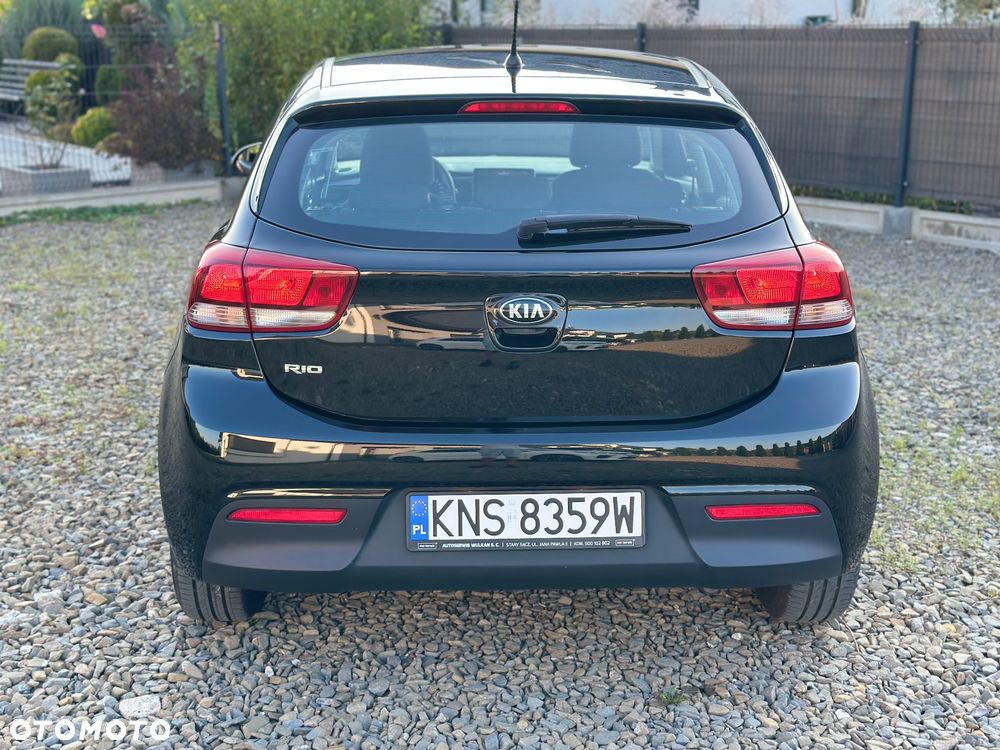 Kia Rio 1.4 L - 2