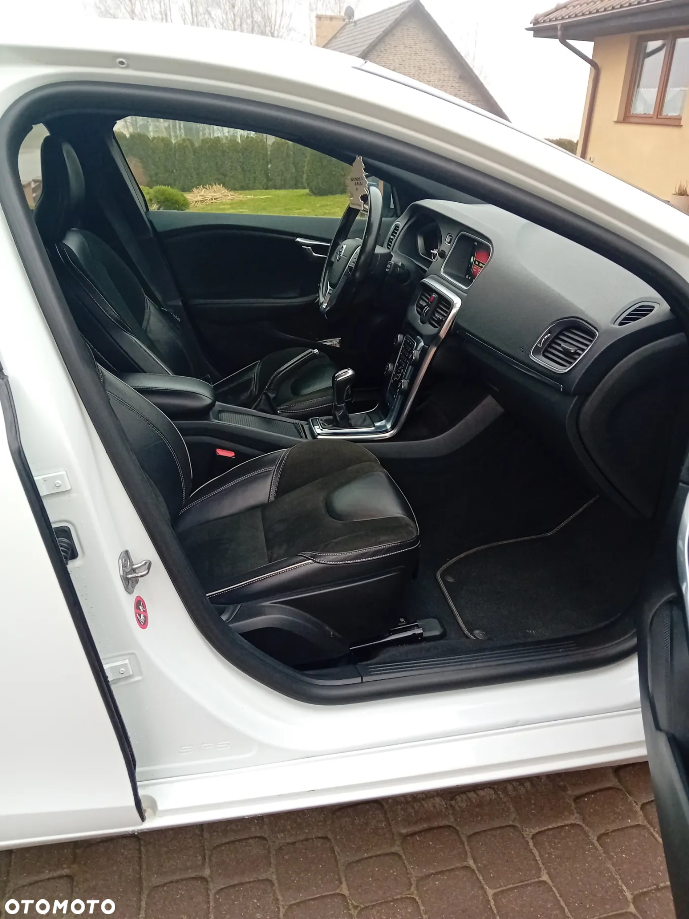 Volvo V40 D2 Drive-E R-Design Kinetic - 5