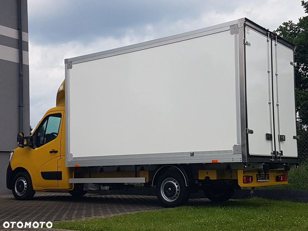 Renault MASTER KONTENER 8EP 4,22x2,22x2,22 KLIMA KRAJOWY MANUAL  6-BIEGÓW DMC 3500 KG - 28