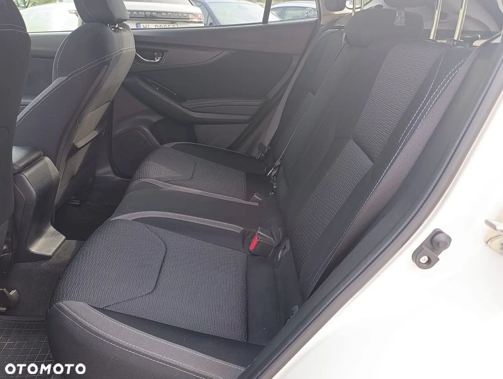 Subaru Impreza 2.0i Exclusive (EyeSight) Lineartronic - 11