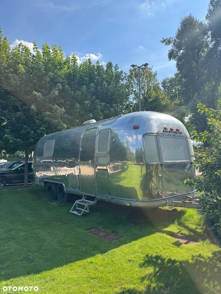 Airstream Trade Wind - 2