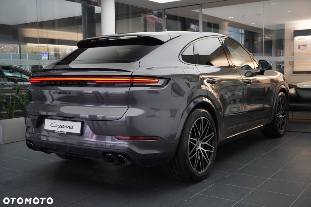 Porsche Cayenne - 8