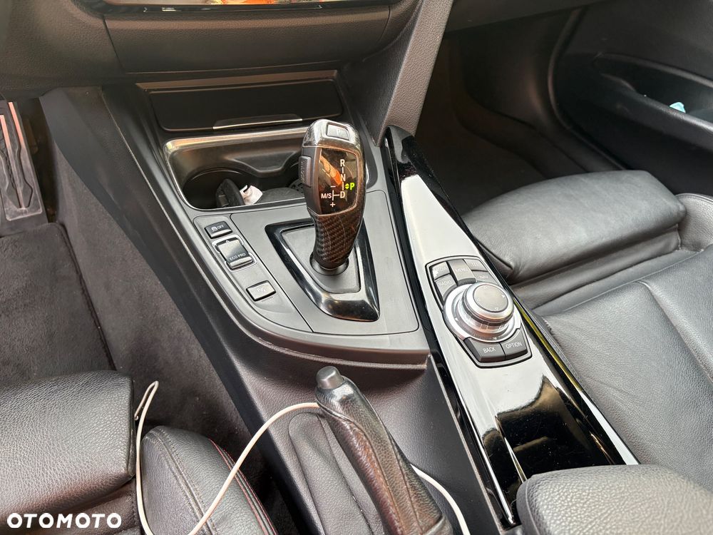 BMW Seria 3 330d M Sport - 19