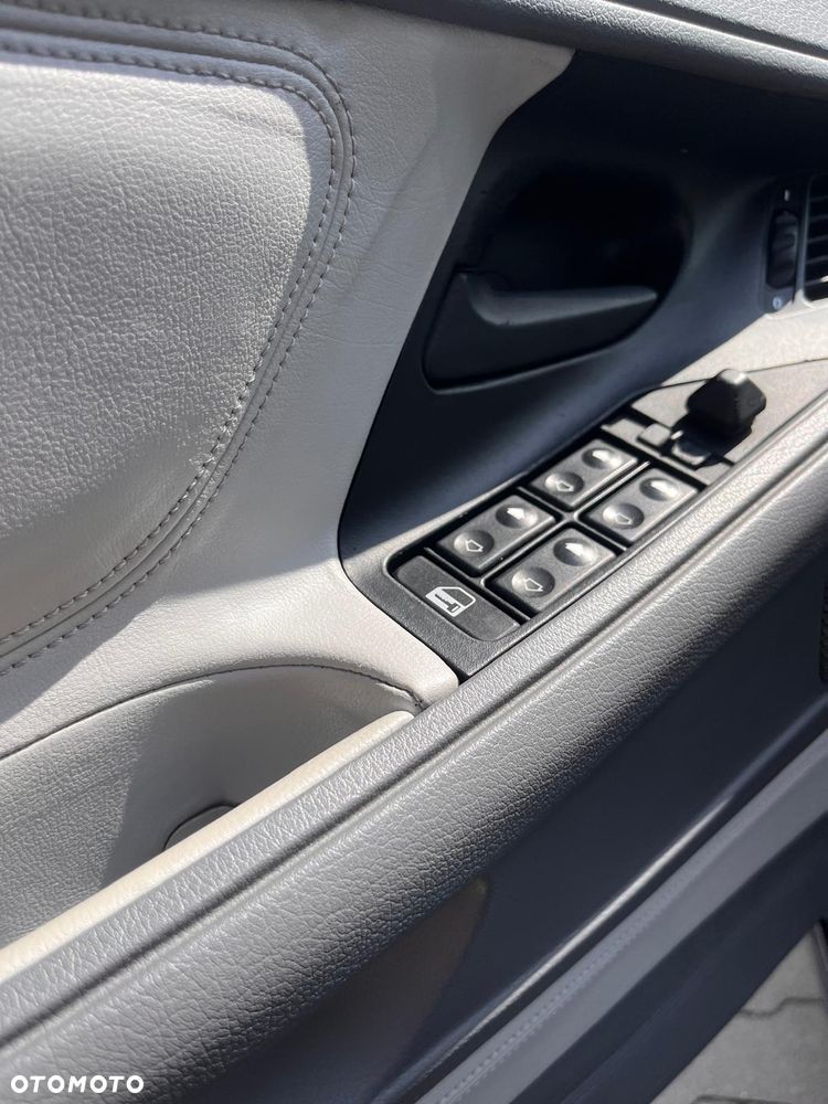 BMW Seria 8 - 16