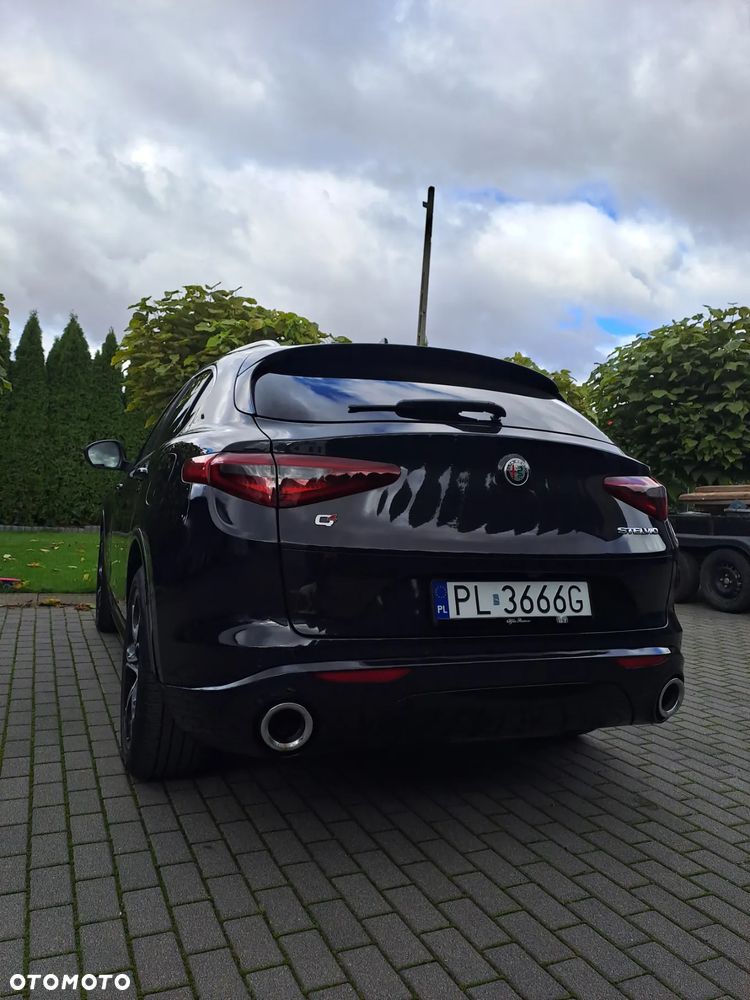 Alfa Romeo Stelvio 2.2 16V AT8 Q4 Ti - 9