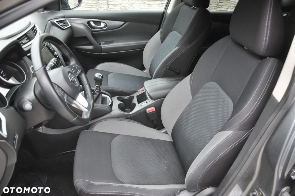 Nissan Qashqai 1.3 DIG-T N-Connecta EU6d - 9