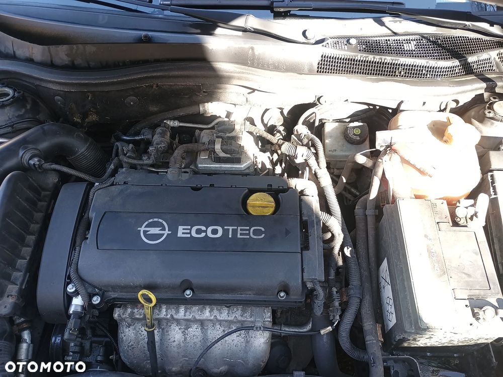 Opel Astra 1.6 - 8