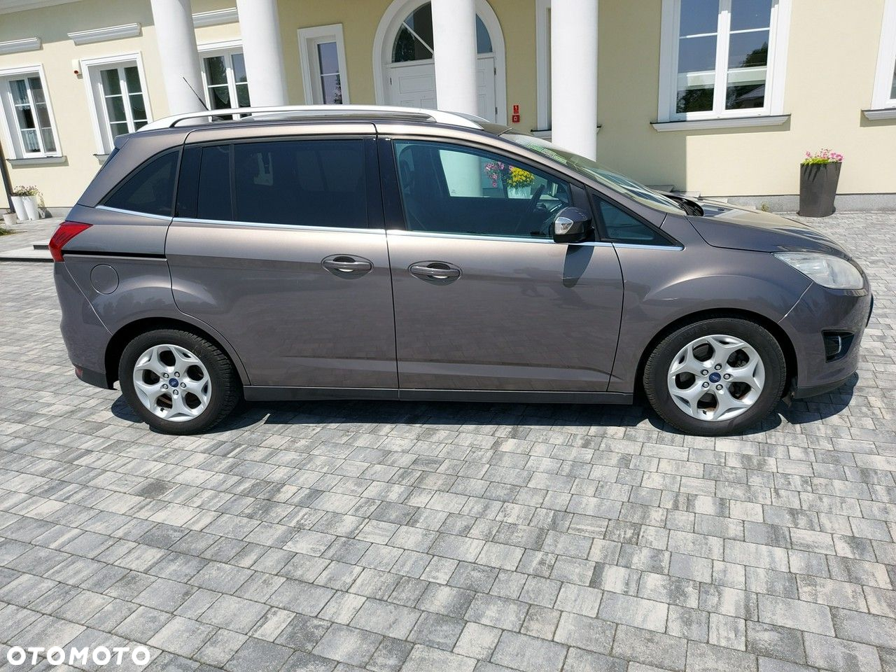 Ford Grand C-MAX - 4