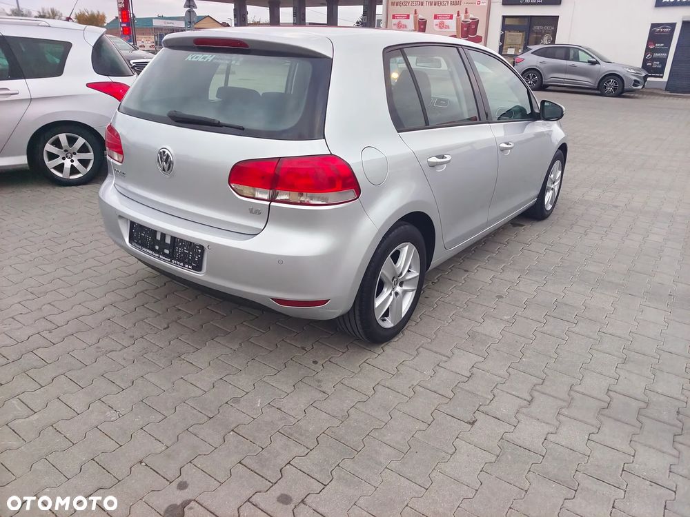 Volkswagen Golf - 5