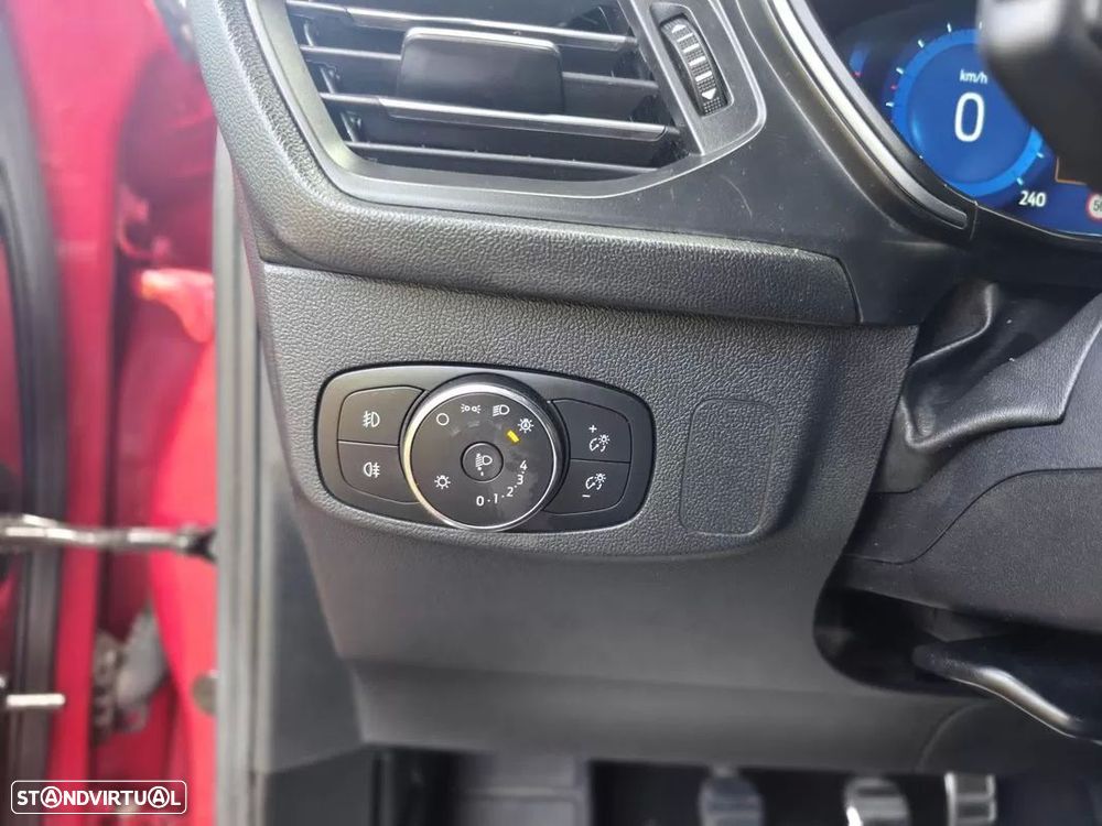 Ford Focus 1.0 EcoBoost MHEV ST-Line - 27