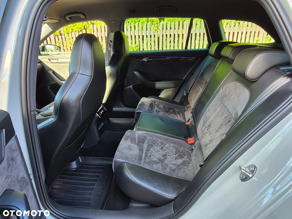 Skoda Superb 2.0 TDI 4x4 Sportline DSG - 15