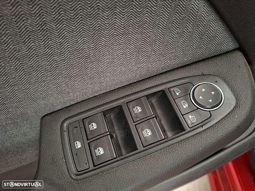 Renault Clio 1.0 TCe Techno Bi-Fuel - 19