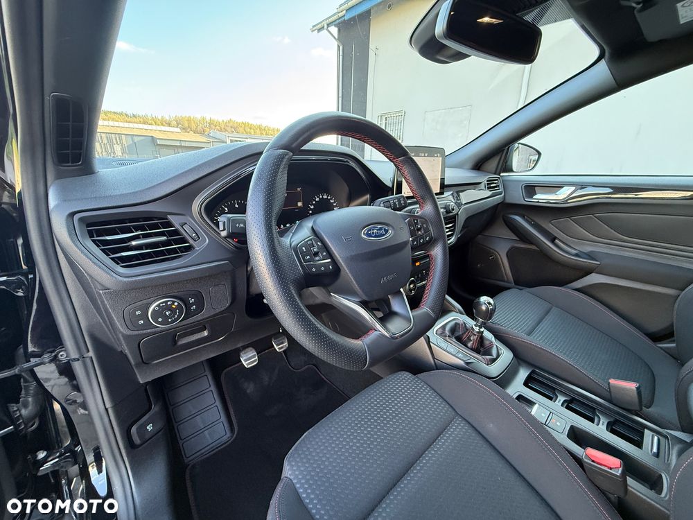 Ford Focus 1.0 EcoBoost ST-Line - 17