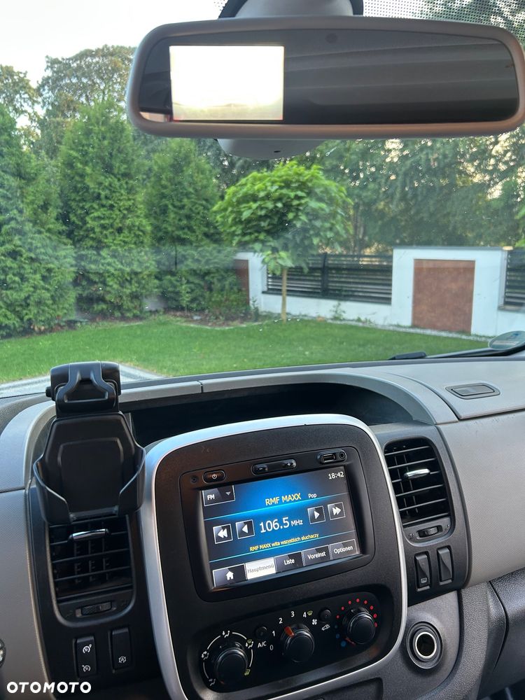 Renault Trafic - 19