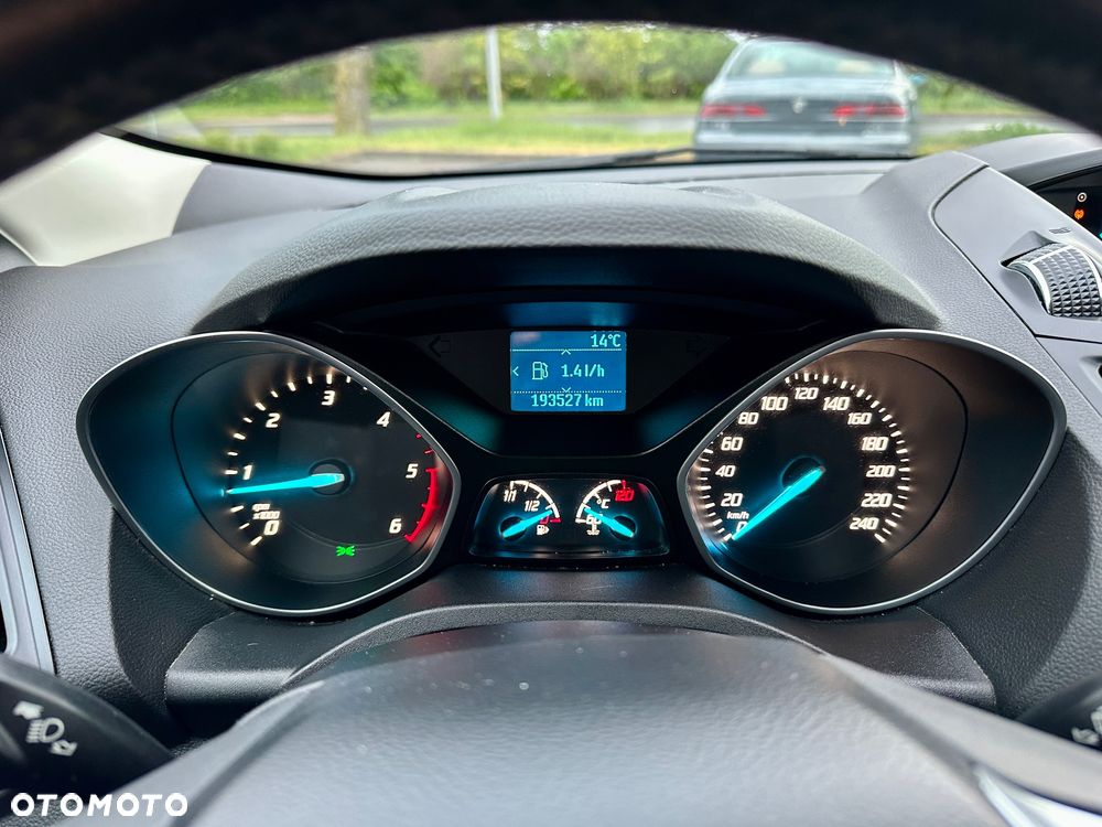 Ford Kuga 2.0 TDCi 2x4 Titanium - 27