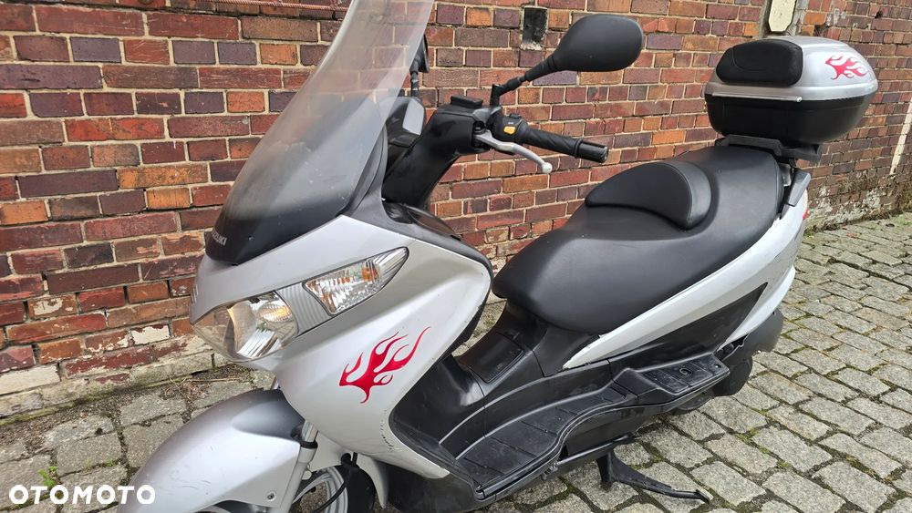 Suzuki Burgman - 3