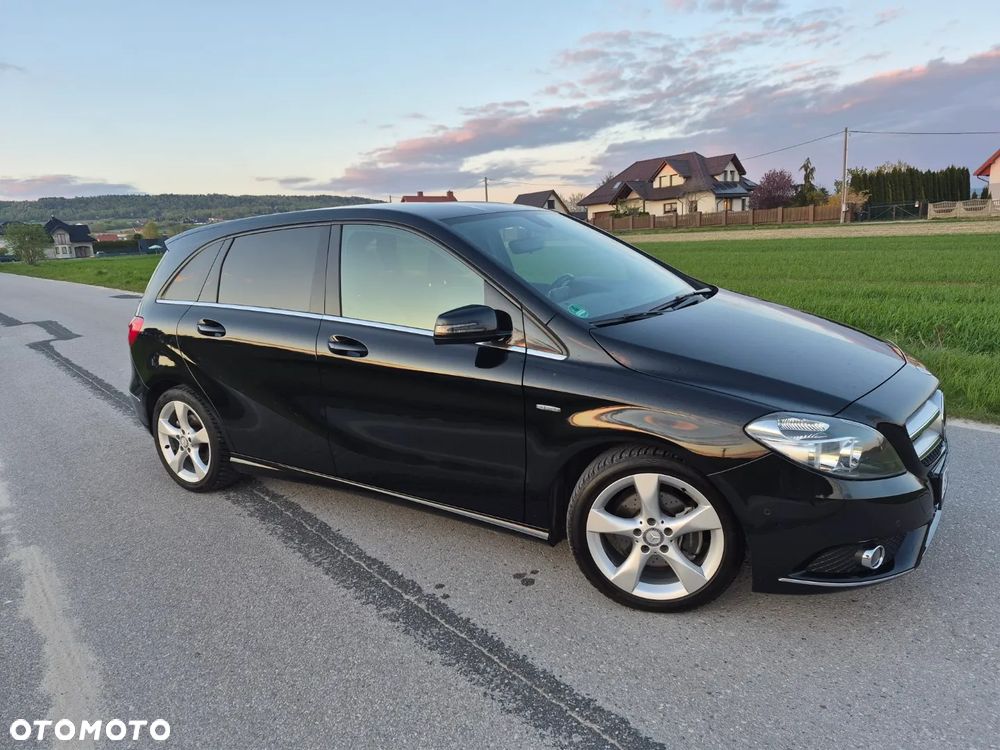 Mercedes-Benz Klasa B 200 BlueEFFICIENCY Edition 1 - 2
