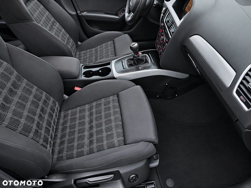 Audi A4 Avant 2.0 TFSI Attraction - 20