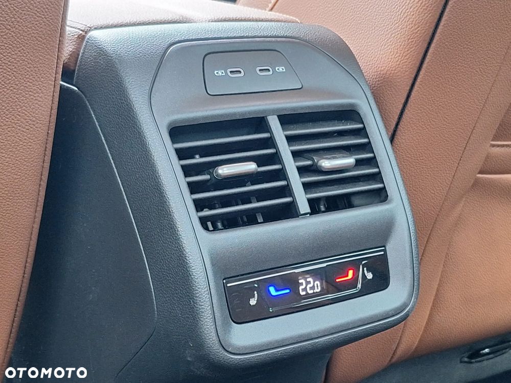 Skoda Superb 2.0 TDI SCR 4x4 L&K DSG - 23
