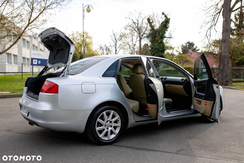 Seat Exeo 2.0 TDI DPF Style - 16