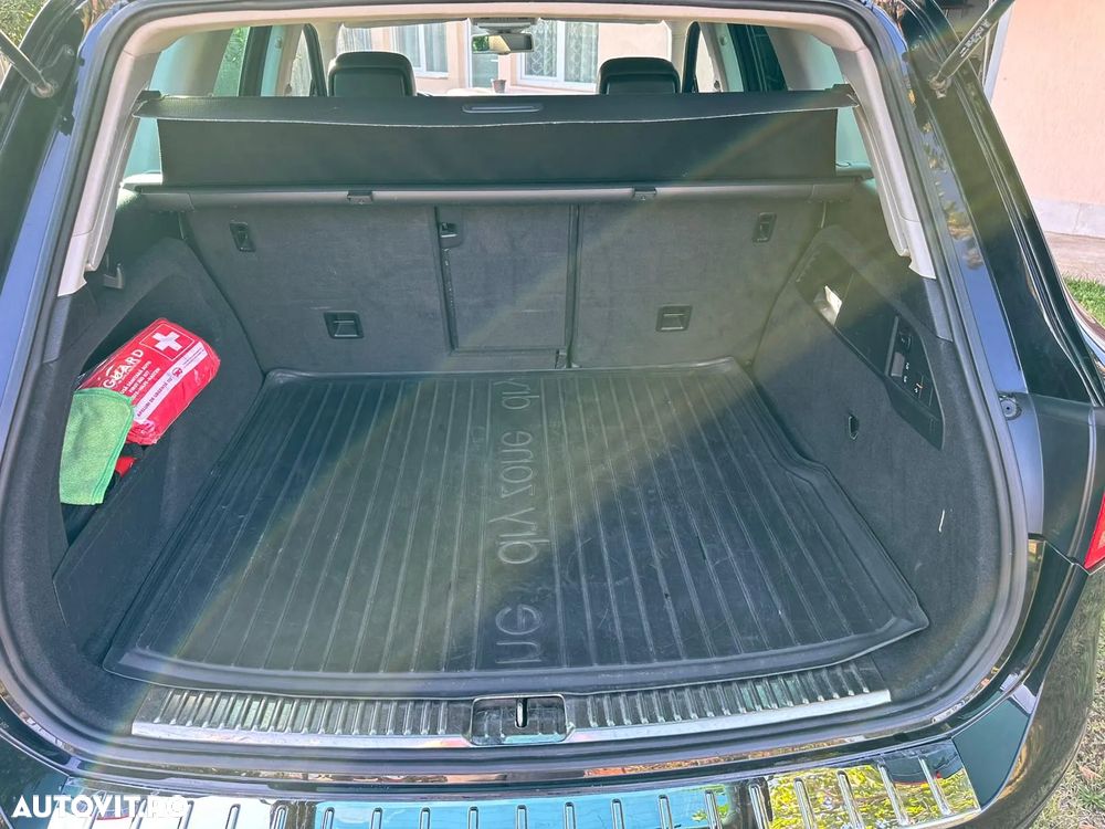 Volkswagen Touareg - 14
