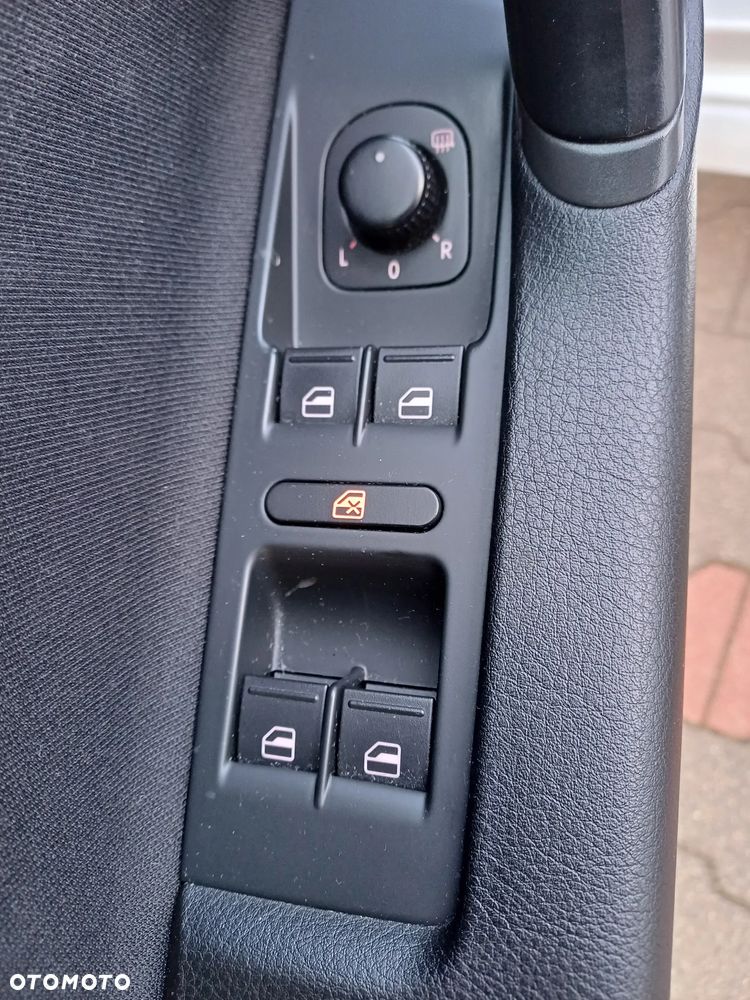 Volkswagen Passat 2.0 TDI Comfortline DSG - 17