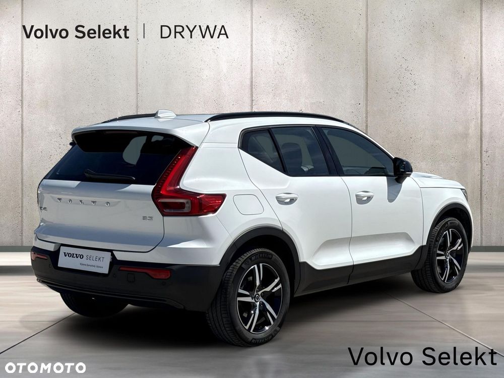 Volvo XC 40 B3 Plus Dark - 7
