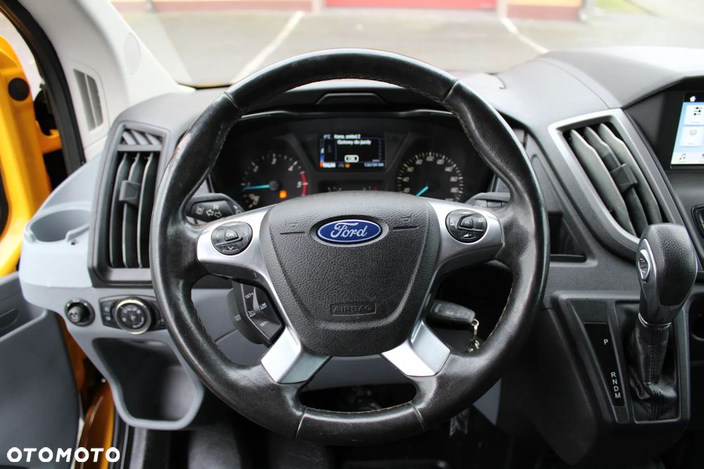Ford Transit - 23