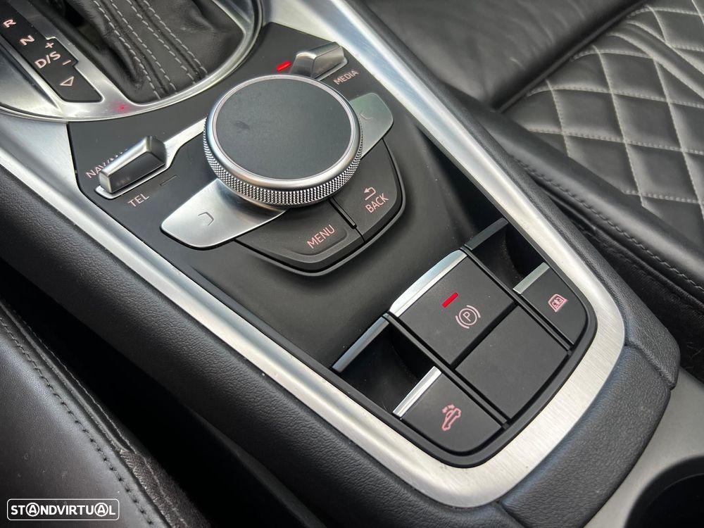 Audi TTS Roadster 2.0 TFSi quattro S Tronic - 21