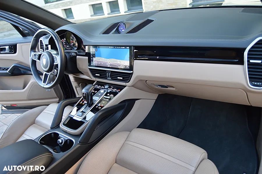 Porsche Cayenne S Tiptronic S Platinum Edition - 35