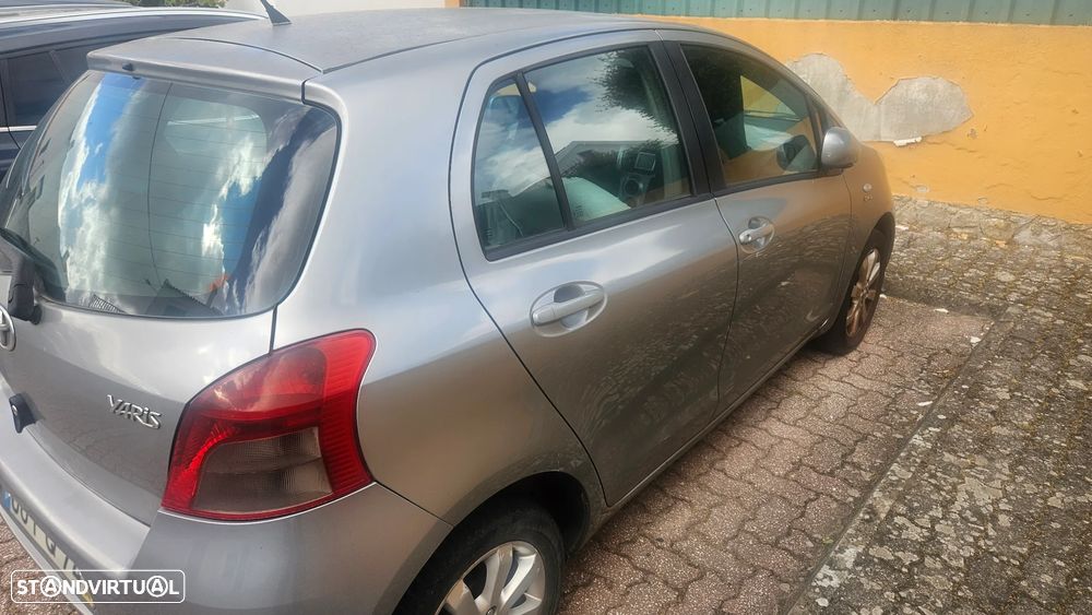 Toyota Yaris 1.4 D-4D Rock In Rio 08 - 1
