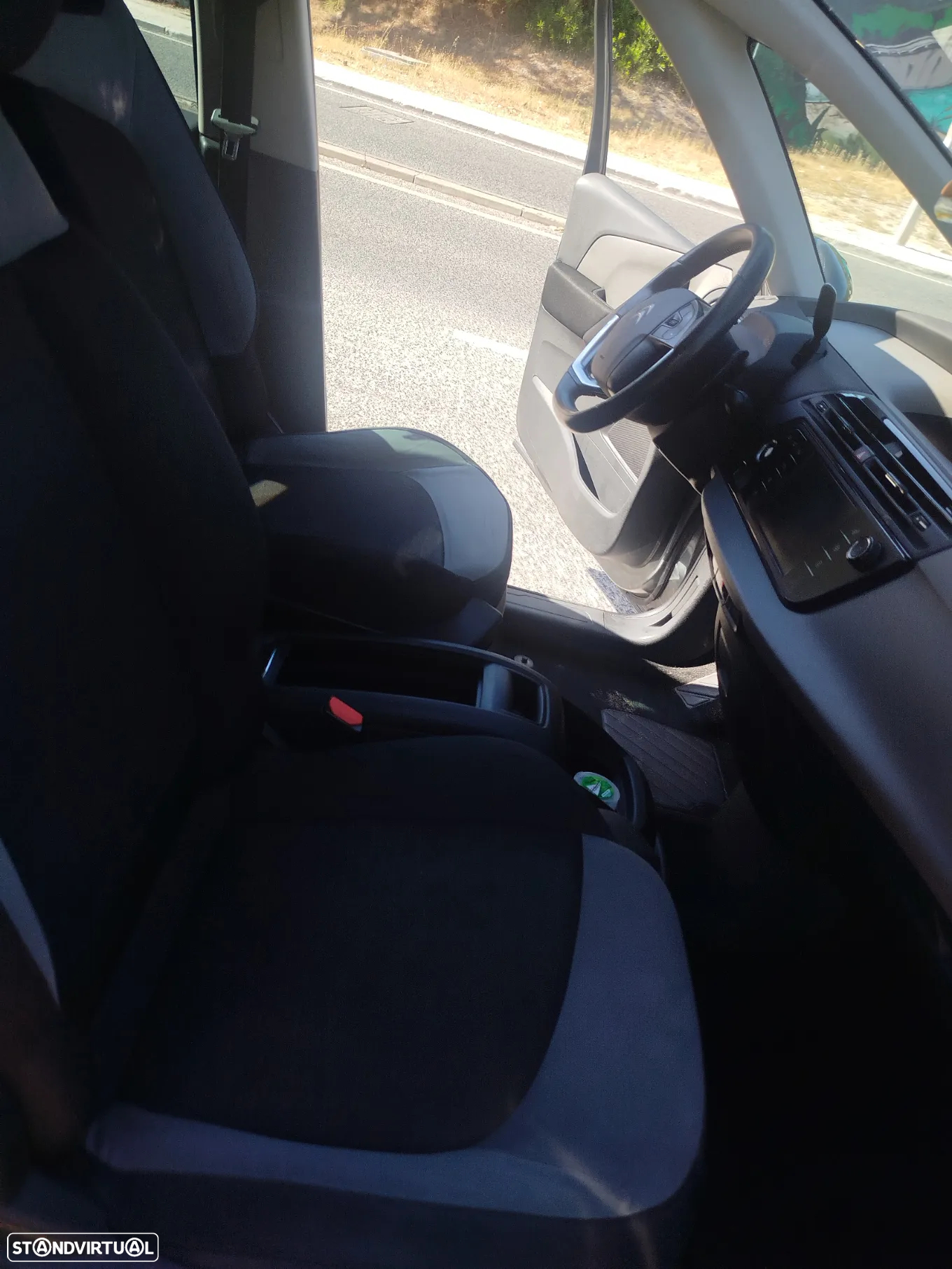 Citroën C4 Grand Picasso 1.6 e-HDi Attraction ETG6 - 8