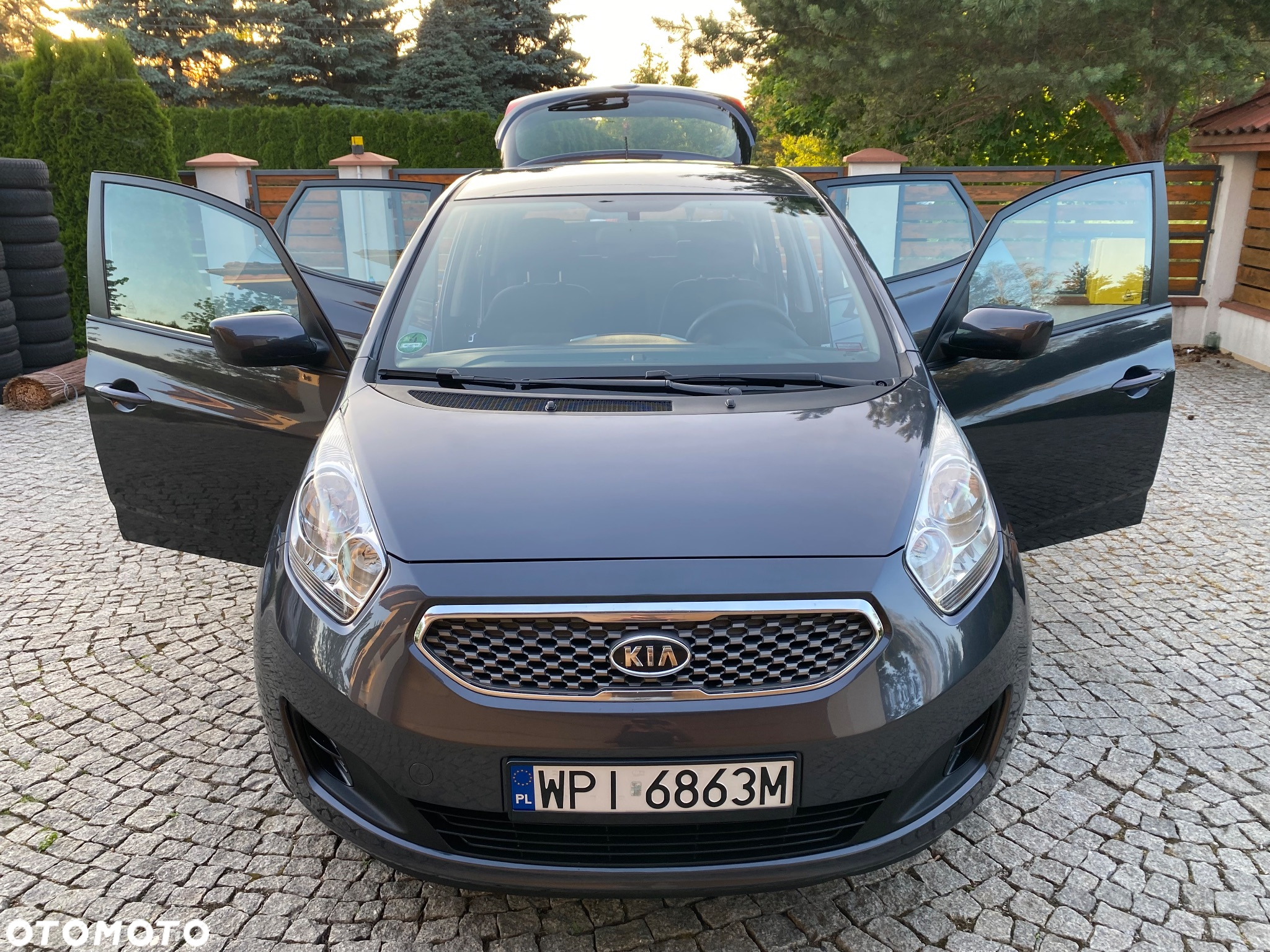 Kia Venga - 16
