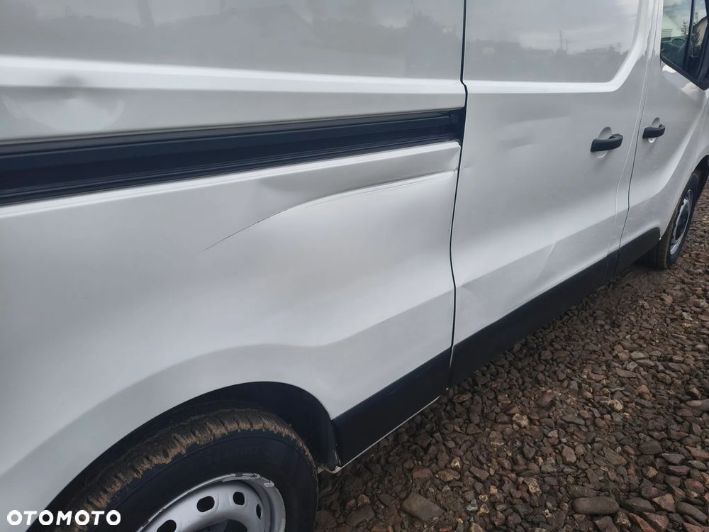 Renault Trafic 2,0dci LONG - 16