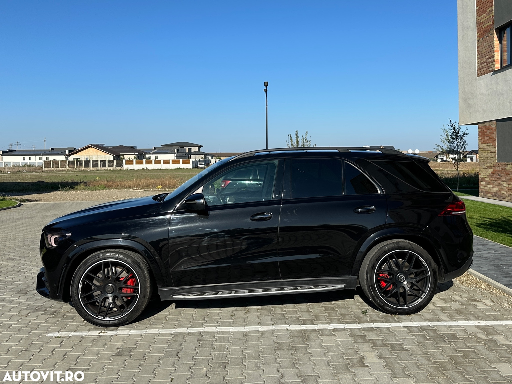 Mercedes-Benz GLE - 24