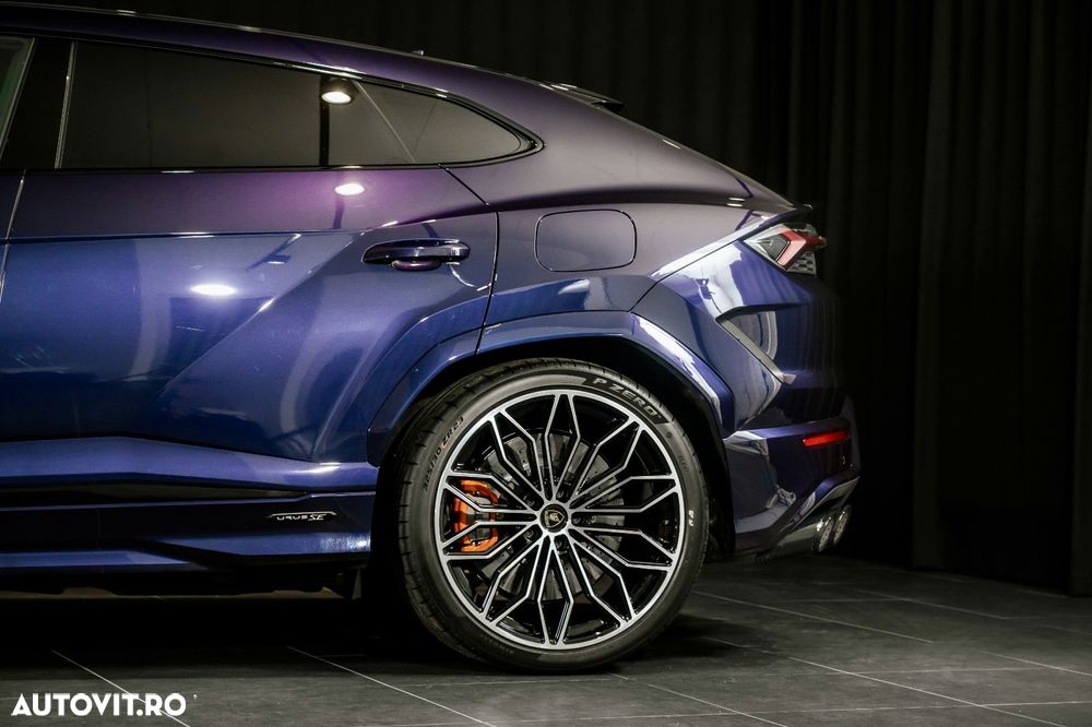 Lamborghini URUS - 8