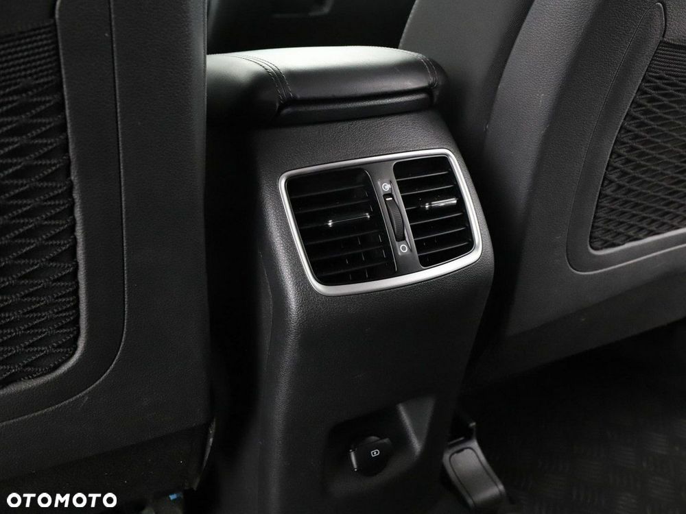 Hyundai Tucson 1.6 CRDi Style 2WD - 37