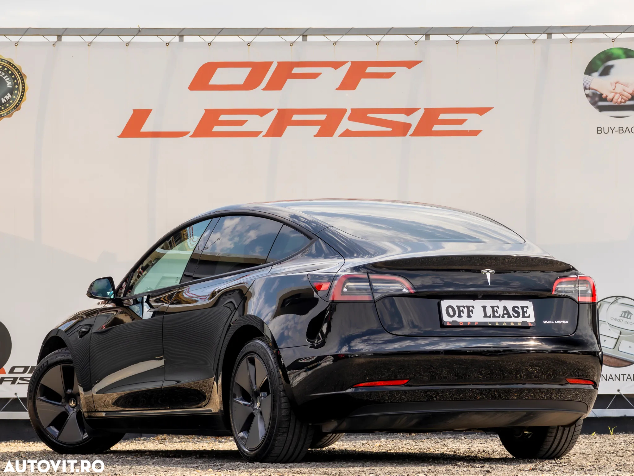Tesla Model 3 Long Range - 3