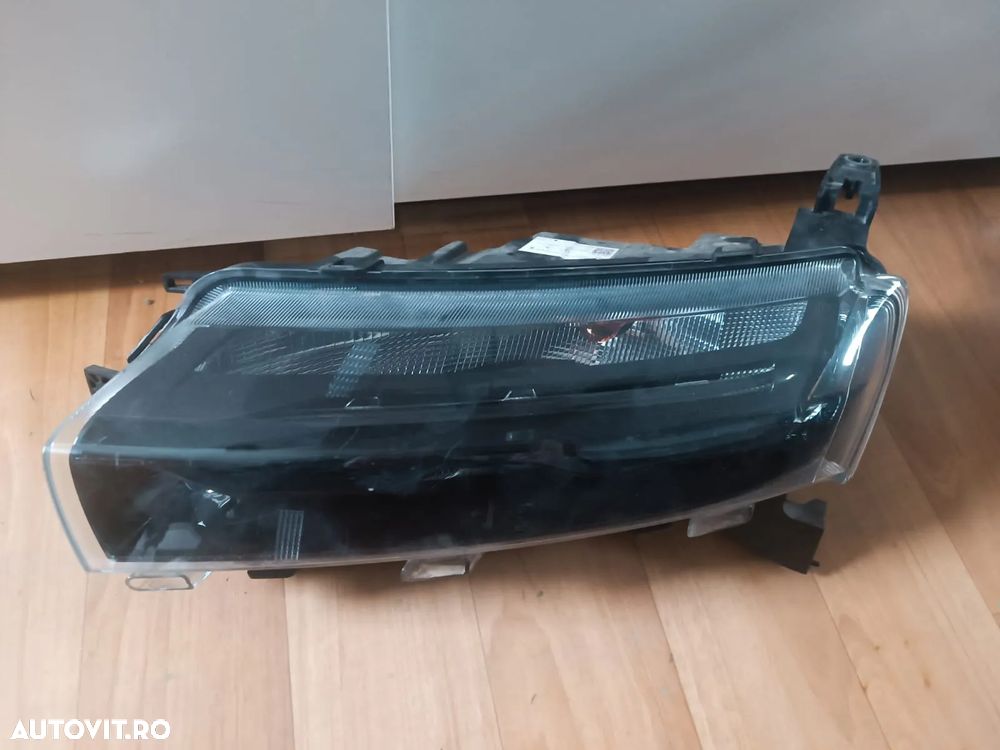 Lumina De Zi Stanga Dacia Spring 2021 266052417R