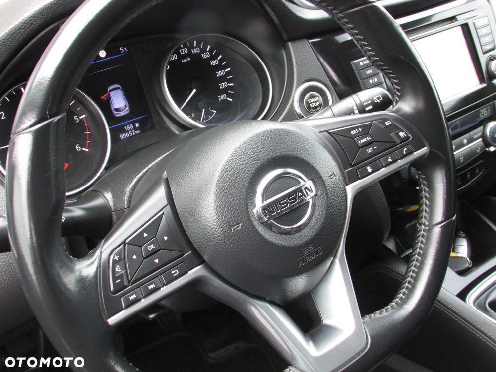 Nissan Qashqai 1.5 dCi N-Connecta - 16